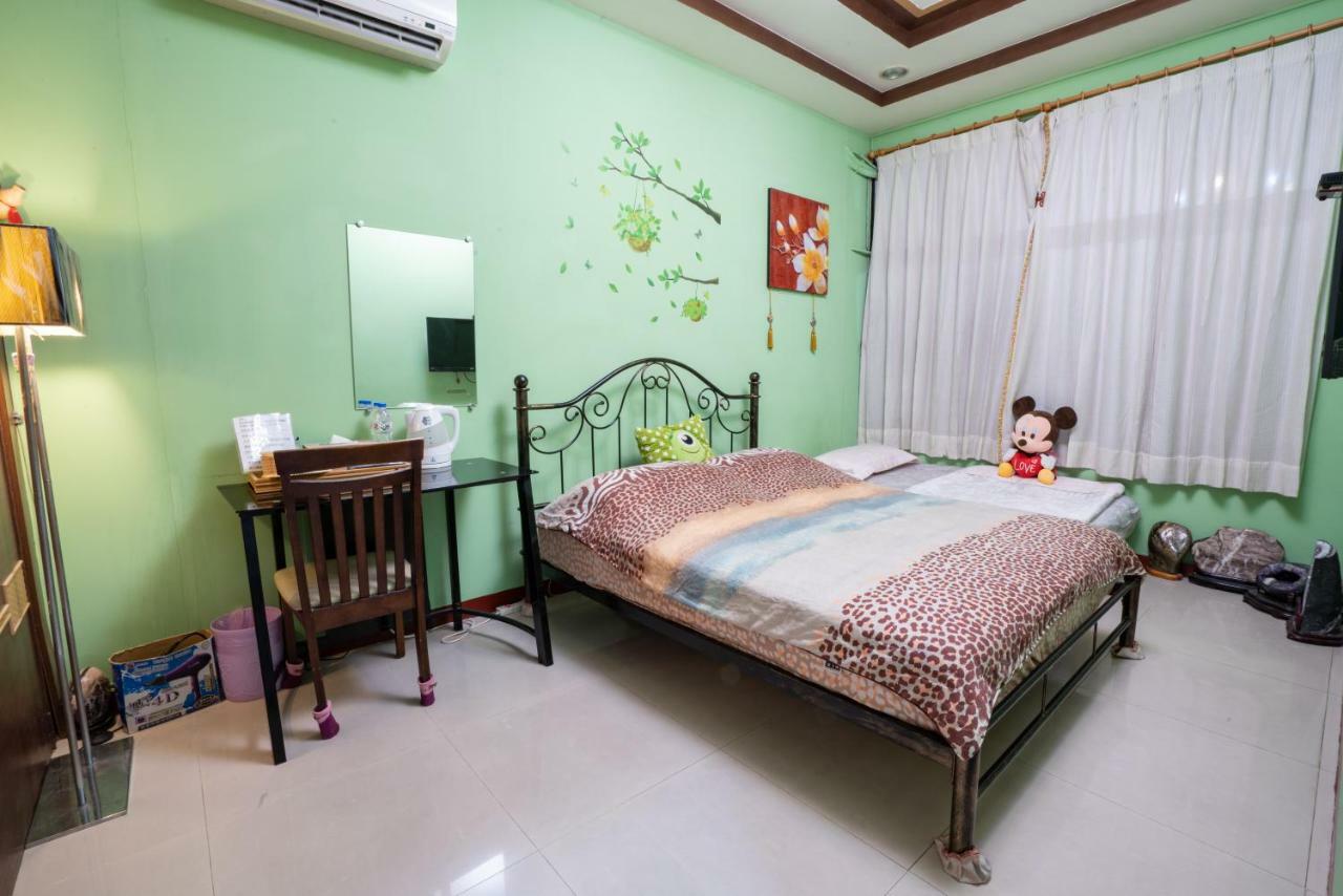 Fuqian Qiagong Villa Тайнань Экстерьер фото
